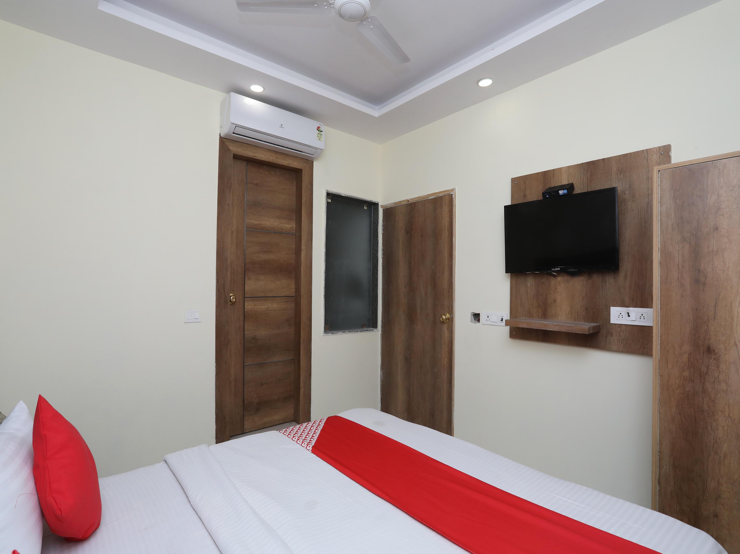 Hotel Ivy Yeni Delhi Dış mekan fotoğraf