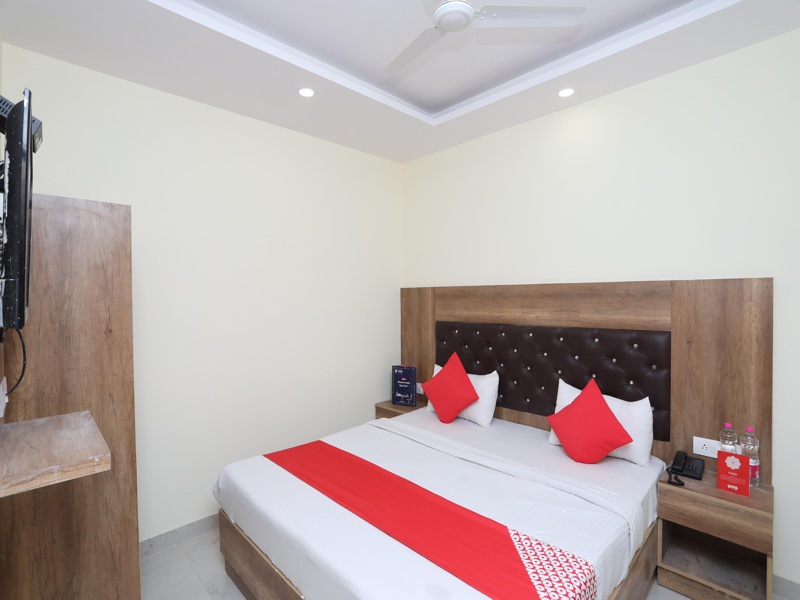 Hotel Ivy Yeni Delhi Dış mekan fotoğraf