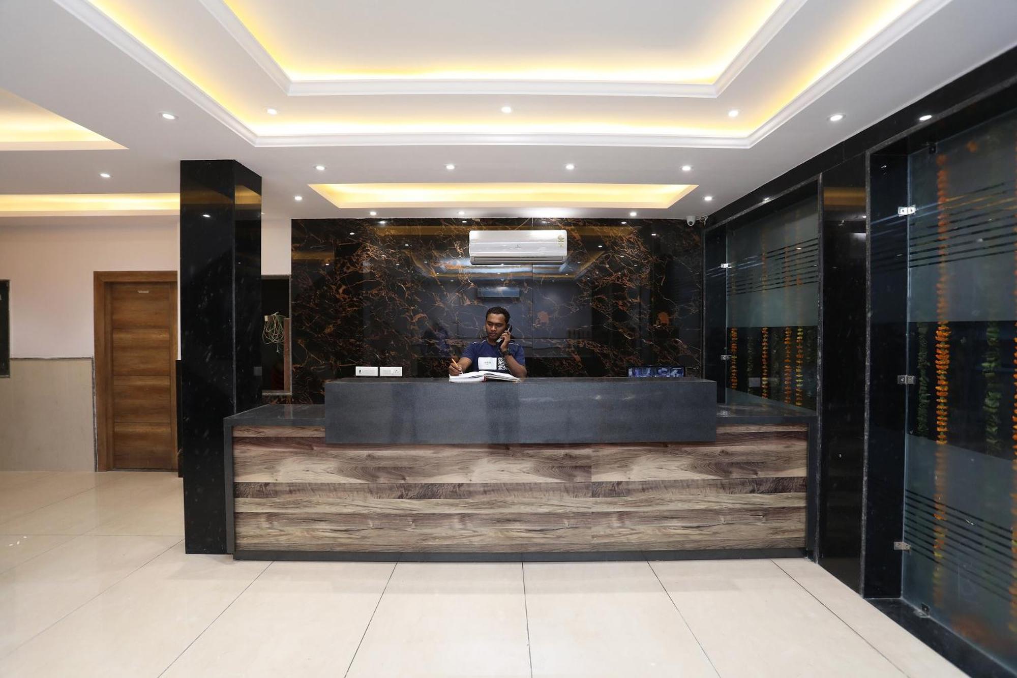Hotel Ivy Yeni Delhi Dış mekan fotoğraf