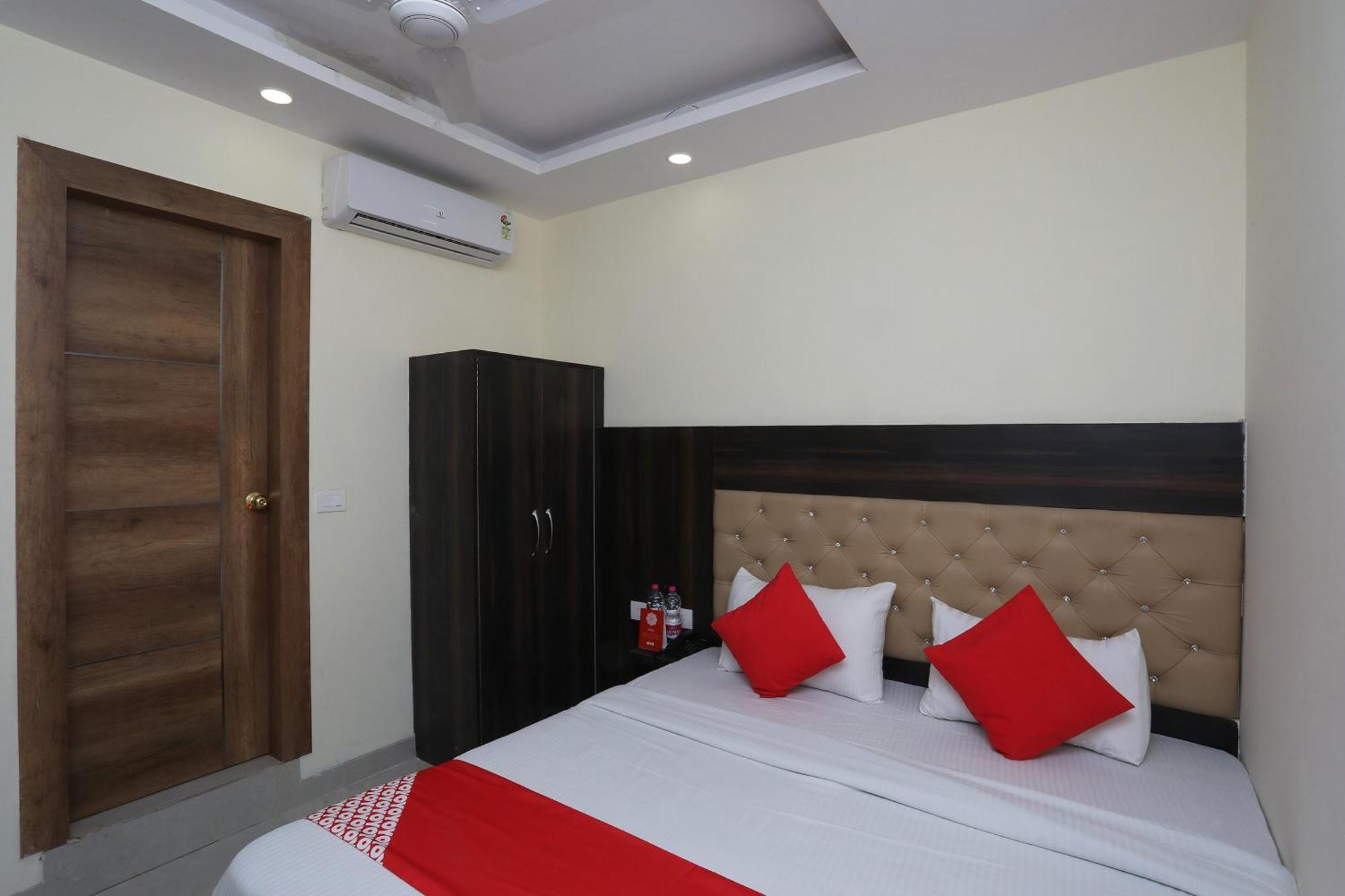 Hotel Ivy Yeni Delhi Dış mekan fotoğraf