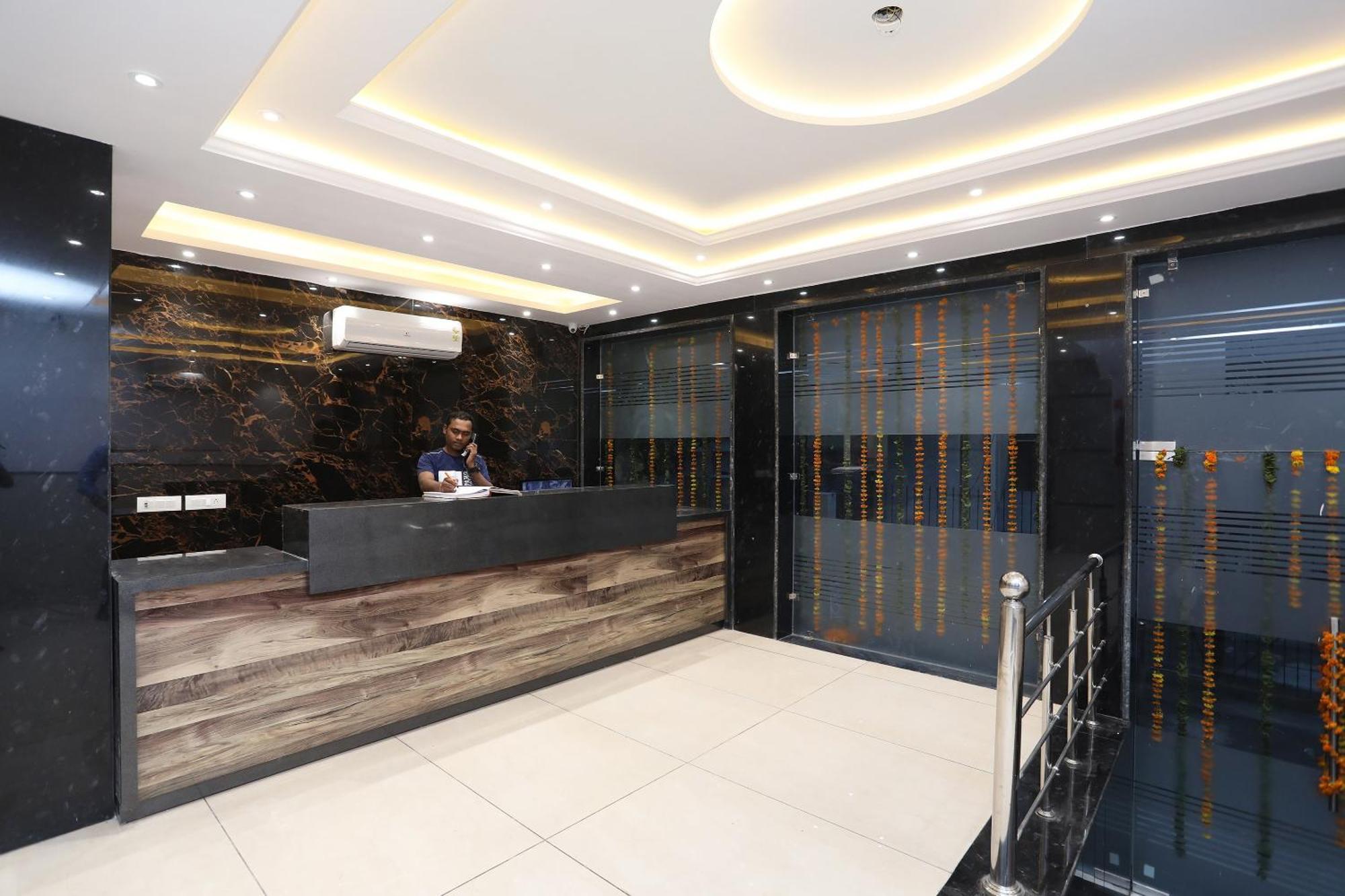 Hotel Ivy Yeni Delhi Dış mekan fotoğraf
